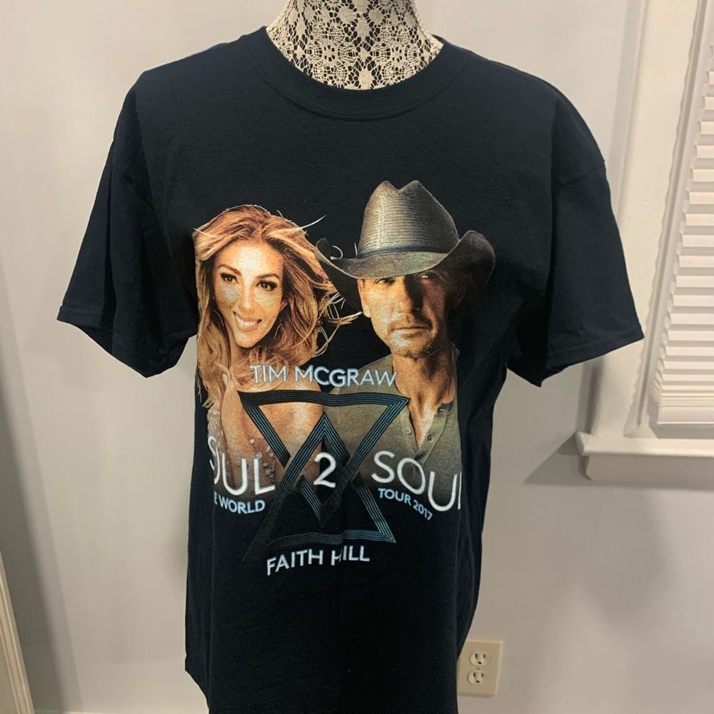 Black Tim McGraw & Faith Hill 2017 Concert Tour T-Shirt